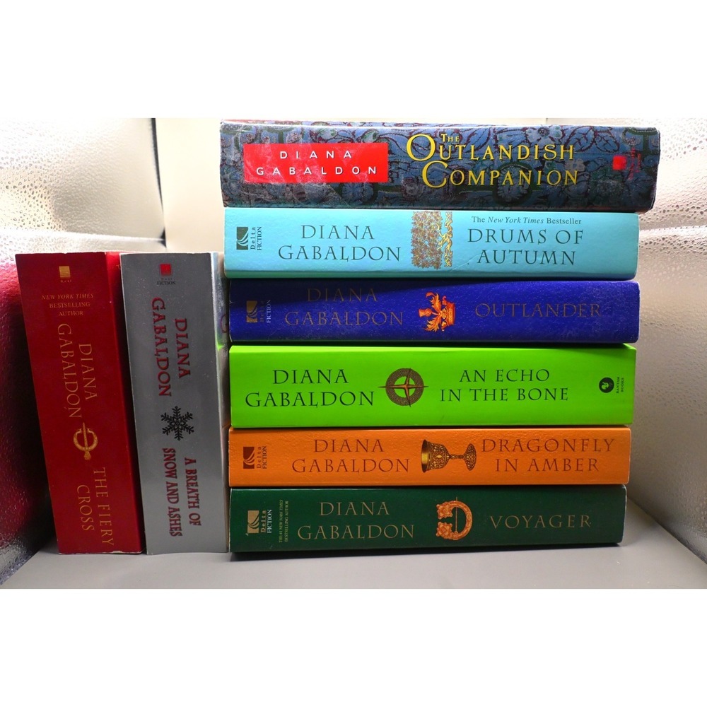 Diana Gabaldon Outlander Book Lot 8 HC PB Dragonfly Voyager Companion Set